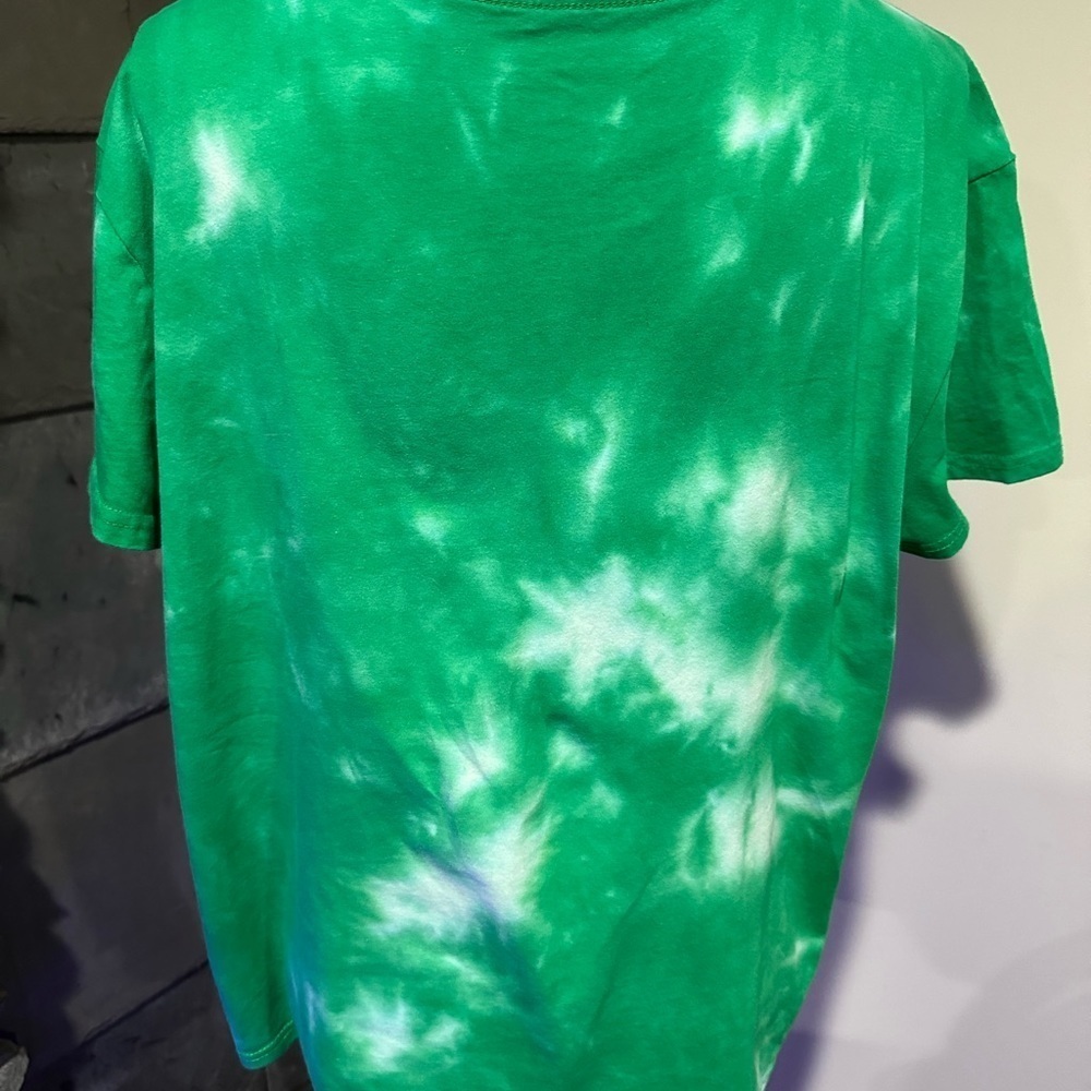 Green 100% Lucky Tee Shirt - Picture 3 of 4
